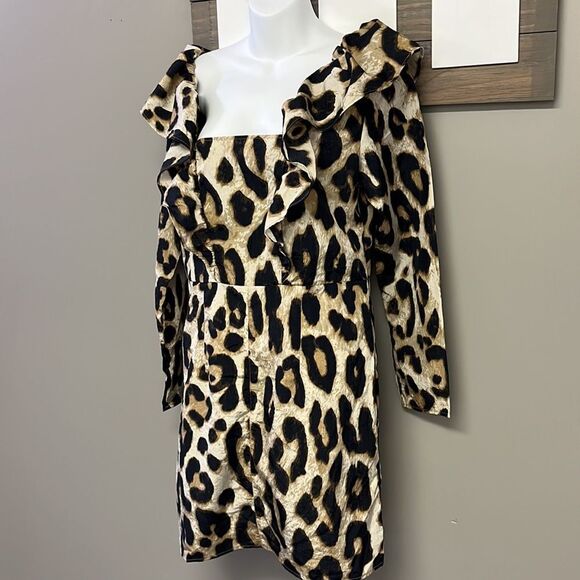 H & M Leopard Print Ruffled Long Sleeves Straight Mini Dress- Medium - Picture 2 of 13